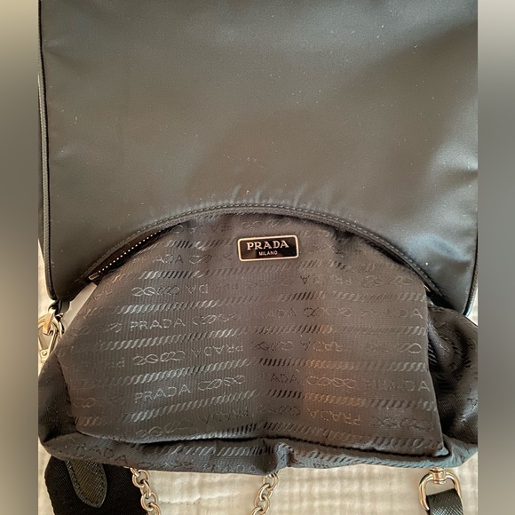 Prada Nylon Re-edition 2005 Shoulder Bag black - Picture 13 of 16